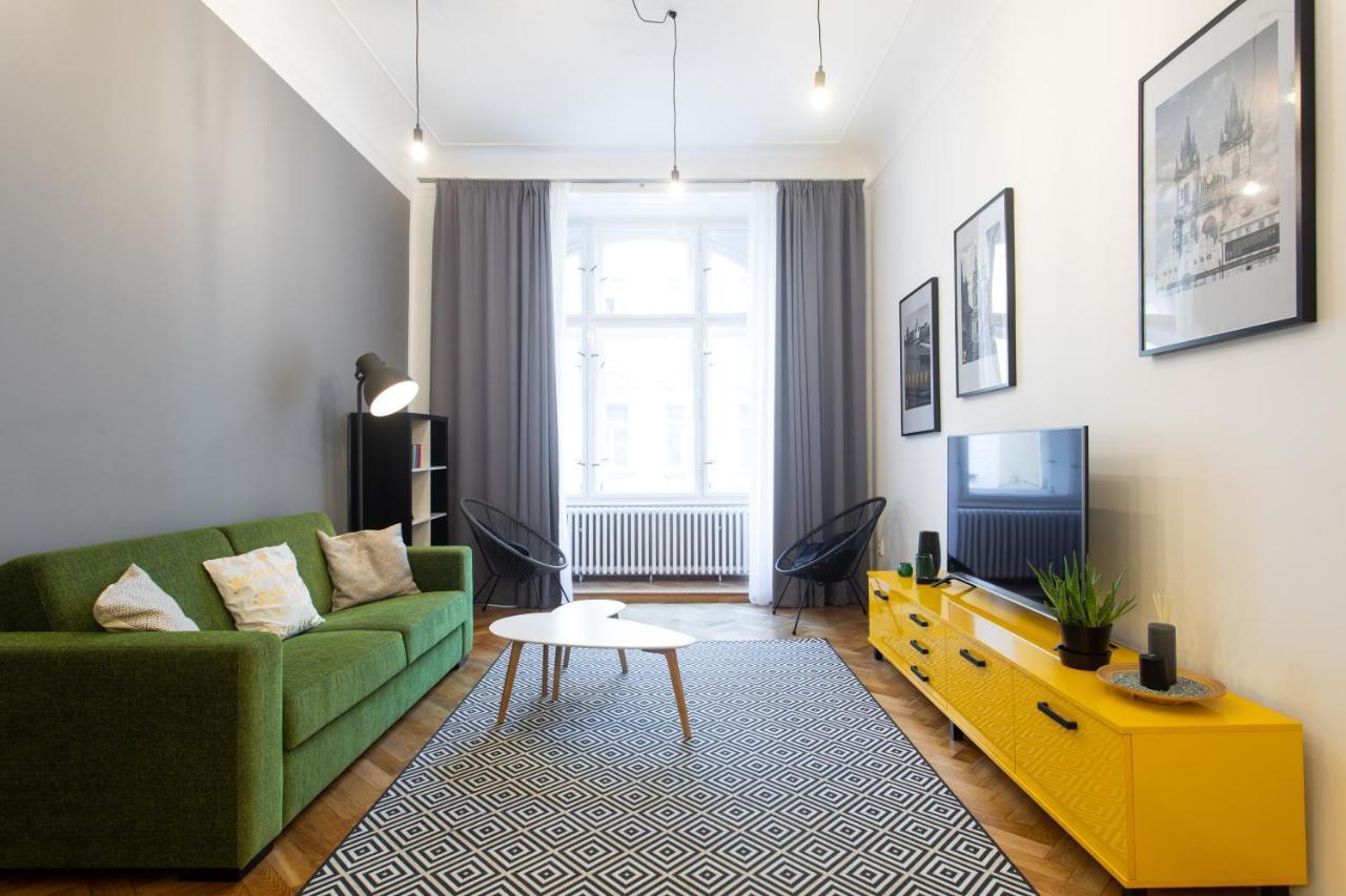Spacious Apartments Near The River Praha Eksteriør bilde