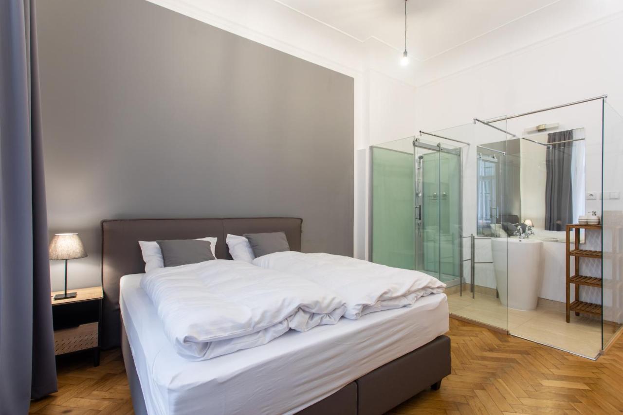 Spacious Apartments Near The River Praha Eksteriør bilde